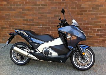 Honda NC700D Integra specs