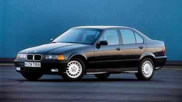 BMW 325i (E36) specs