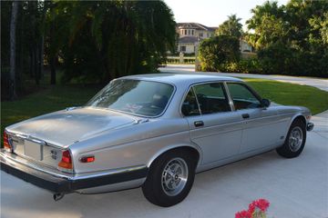 JAGUAR XJ 6, 1981