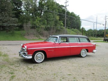 Chrysler Windsor Deluxe Town and Country Wagon, 1955