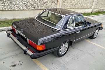 MERCEDES-BENZ 380 SL CONVERTIBLE, 1982