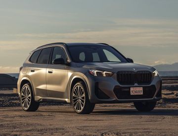 BMW X1 sDrive 18d (U11) specs