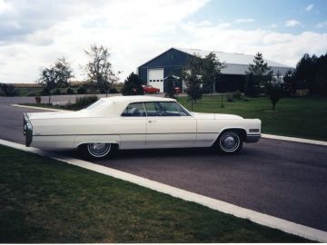 Cadillac DeVille Convertible, 1966