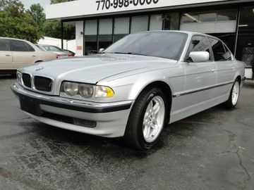 BMW 740il Sedan, 2001