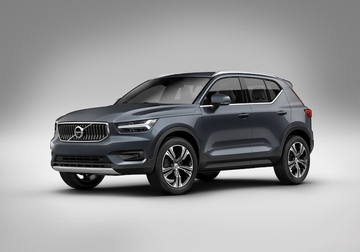Volvo XC40 B4 AWD specs