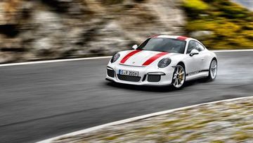 Характеристики Porsche 911 R (991)