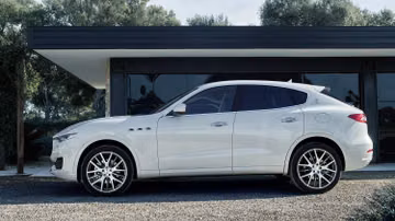 Maserati Levante Diesel (275 PS) specs