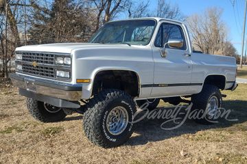CHEVROLET K5 BLAZER CUSTOM SUV, 1990