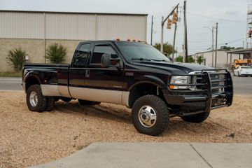 Ford Super Duty F-350 Drw Lariat, 2002