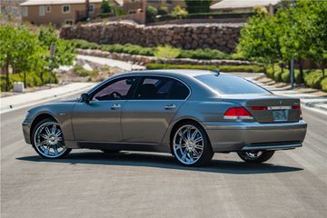 BMW 745Li, 2005
