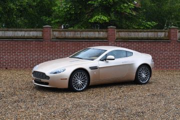 Aston Martin V8 Vantage, 2010