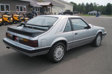 FORD MUSTANG SVO HATCHBACK, 1984