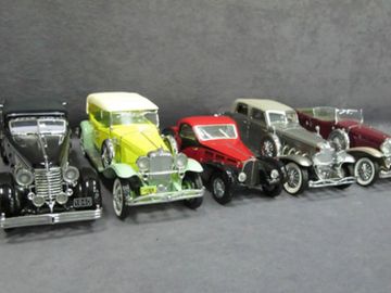 Five (5) 1/24 Scale Franklin Mint Cars