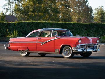 Ford Fairlane Crown Victoria Skyliner, 1956