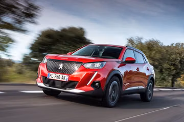 Peugeot 2008 BlueHDi 100 specs