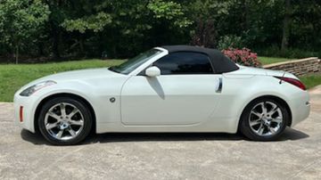 Nissan 350Z Touring Convertible, 2004