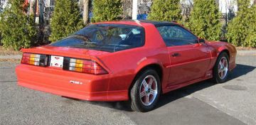 Chevrolet Camaro 2 Door Coupe, 1991