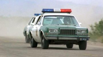 Plymouth Gran Fury Police (167 PS) specs