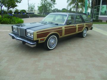 Chrysler LeBaron Town & Country Wagon, 1980