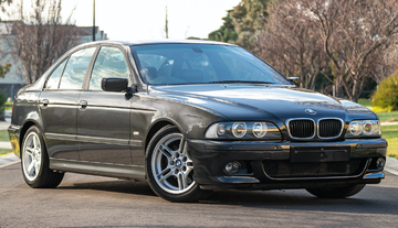BMW 535i (E39) specs