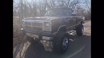 Dodge Ram LE Pickup, 1990