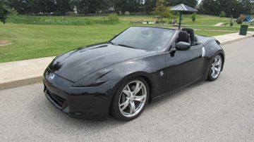 Nissan 370Z Touring Convertible, 2010
