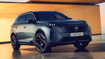 Peugeot e-5008 (Dual Motor) specs