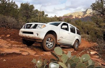 Nissan Pathfinder V6 (R51) specs