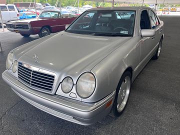 Mercedes-Benz E55 AMG Sedan, 1999