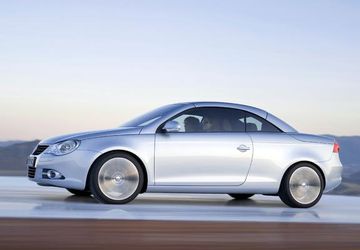 VW Eos 2.0 FSI specs