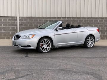 Chrysler 200 Convertible, 2011