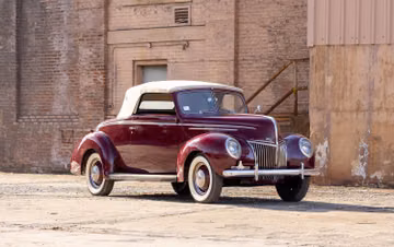 Ford V8 Deluxe Convertible Coupe, 1939