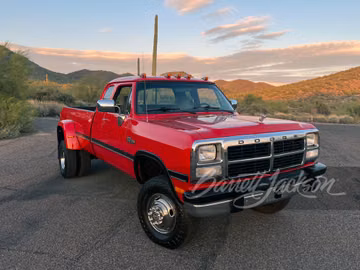 DODGE RAM 350 DUALLY PICKUP, 1993
