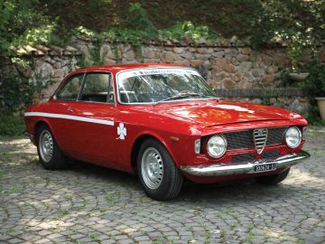 Alfa Romeo Giulia Sprint GTA 1300 Junior Stradale by Bertone, 1968