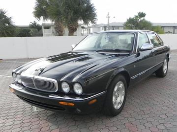 Jaguar XJ8 Sedan, 1998
