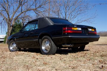 Ford Mustang GT Convertible, 1983