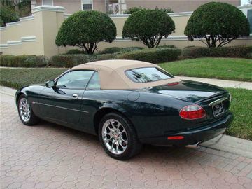 JAGUAR XKR CONVERTIBLE, 2002