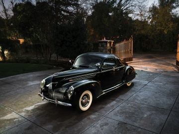 Lincoln-Zephyr Three-Window Coupe, 1939