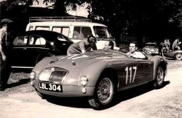 مواصفات MG MGA EX182