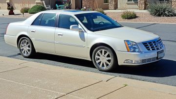Cadillac DTS Sedan, 2008