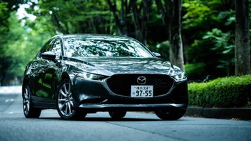 Mazda 3 Fastback SkyActiv-G 150 (BP) specs