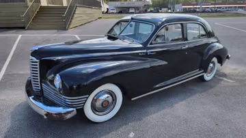 Packard Deluxe Clipper Sedan, 1947