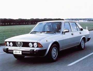 Alfa Romeo Alfa 6 (Pre Facelift) specs