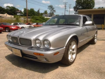 Jaguar XJR, 2000