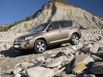 Toyota RAV4 Limited V6 4X4 (Mk III) specs