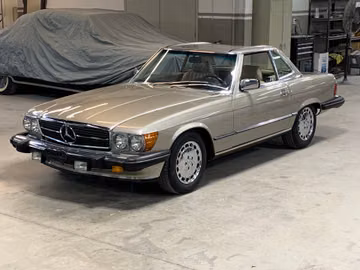 171 - Mercedes-Benz 560 SL Convertible, 1988
