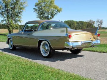 STUDEBAKER GOLDEN HAWK, ДВУХДВЕРНОЕ КУПЕ, 1957 ГОДА