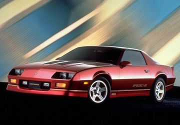 مواصفات شيفروليه كامارو IROC-Z 5.7 V8 (الجيل الثالث، 228 حصانًا)