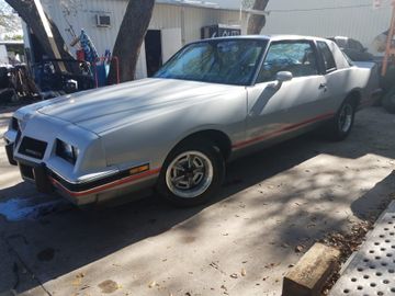 Pontiac Grand Prix Aerocoupe, 1986