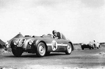 مواصفات Nash-Healey Competition Roadster X5